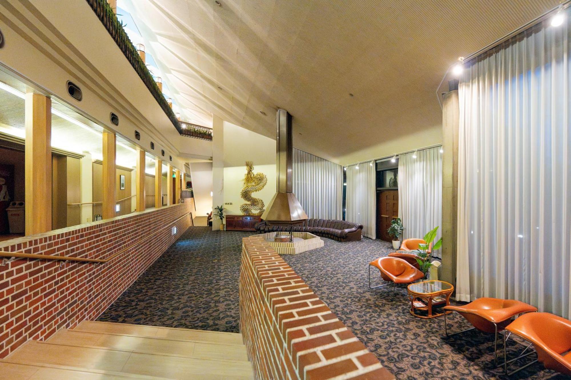 ホテル 富士祥栄会館 小山市 エクステリア 写真
